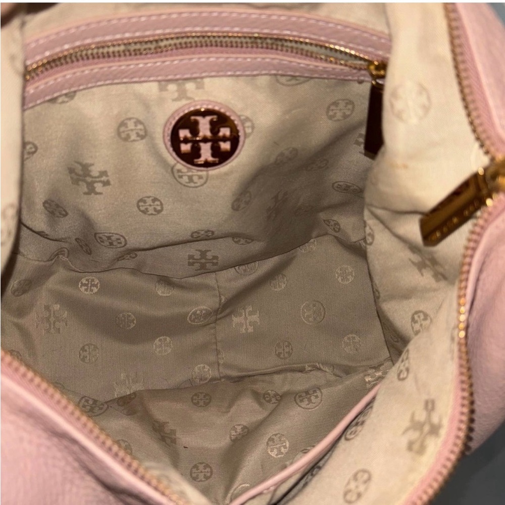 Tory Burch Dakota Light Pink Hobo Bag — NO CALL OUTS - Picture 2 of 2